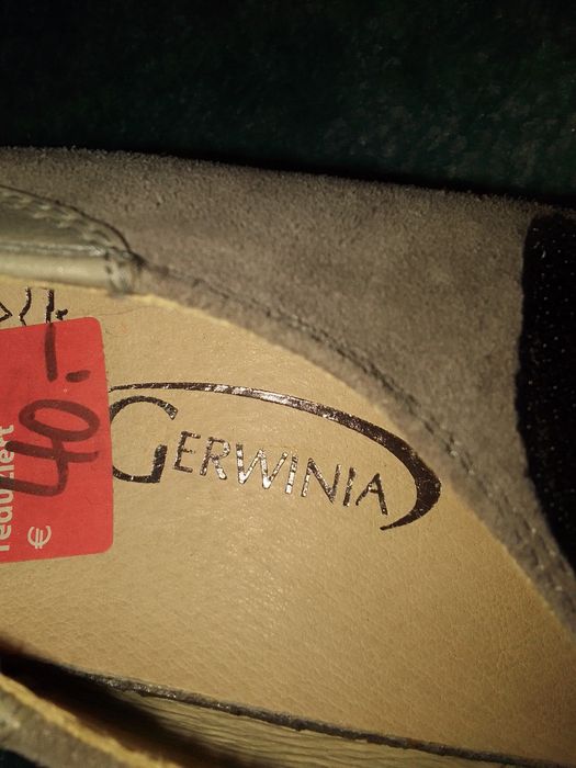 Skórzane czółenka na rzepy Gerwinia