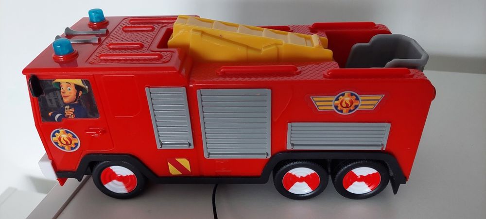 Straż pożarna na pilota . Strażak Sam