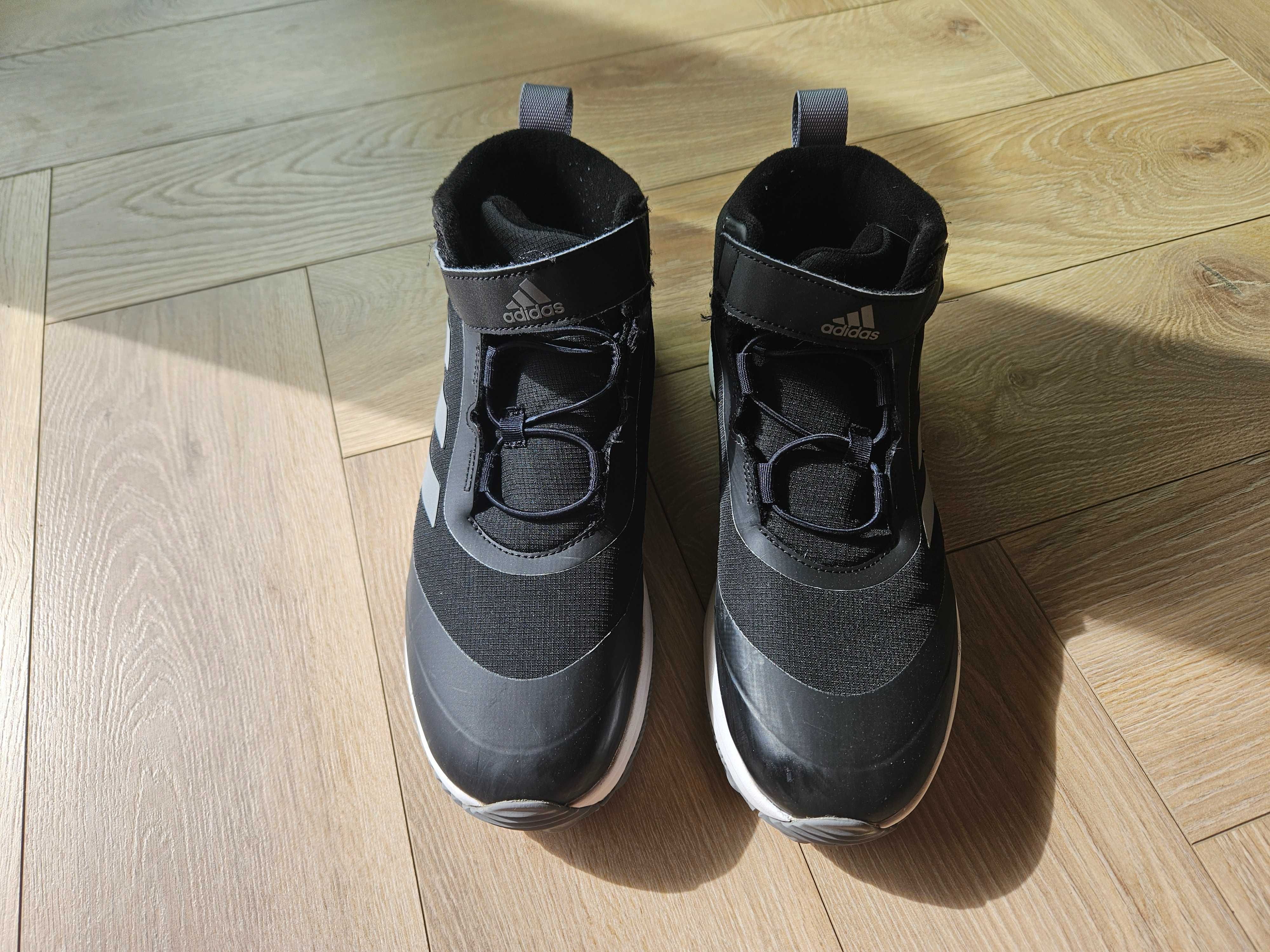 Buty zimowe Adidas roz.40 Jak Nowe Starogard Gda ski OLX.pl