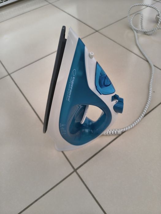 Żelazko Esperanza 2200w