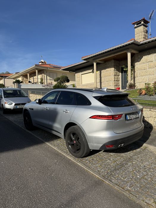 Jaguar F Pace R Sport - AWD - Garantia Jaguar ate 2028 — photo 4