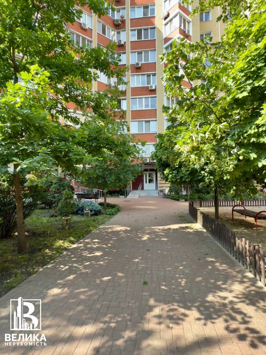 Продаж приміщення офіс метро Нивки Салютна Файна таун Київ