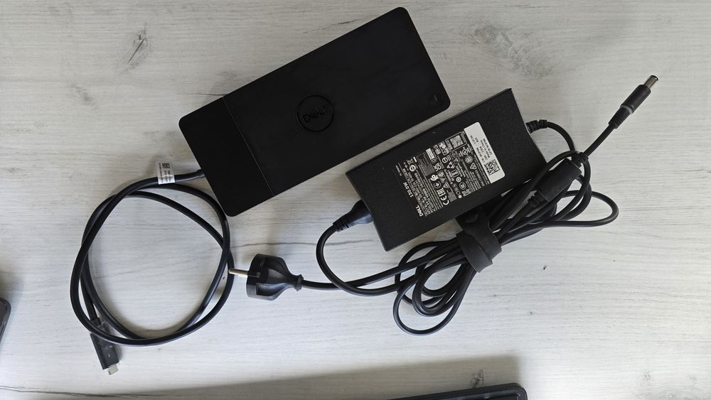 Stacja dokująca Dell WD19 K20A 2x DisplayPort 1x HDMI + zasilacz