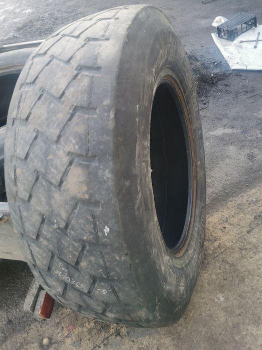 Opony, rolnicze przemysłowe, 16.9x28 / 440-70x28