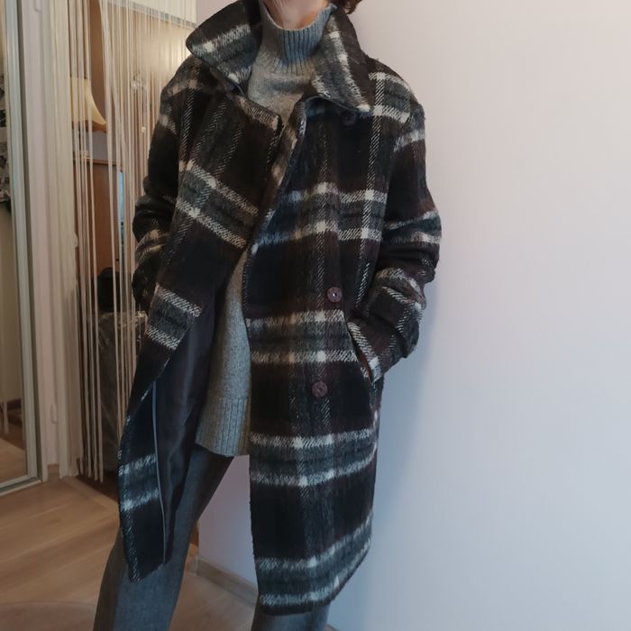 Płaszcz damski w kratę