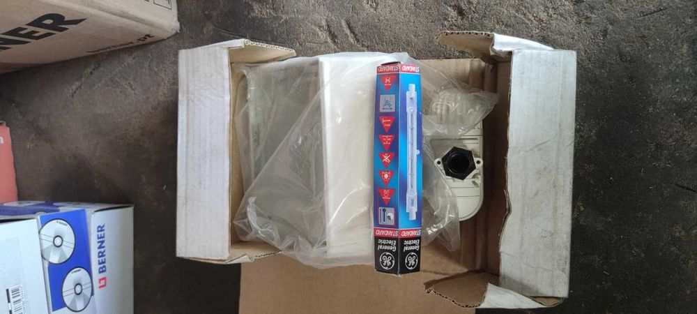 Lote Discos de rebarbadora, Areia absorvente, Luvas e óculos