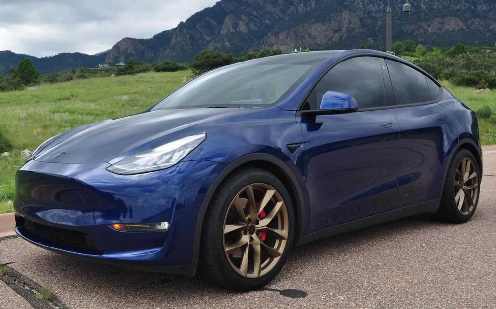 Tesla Model Y 2022