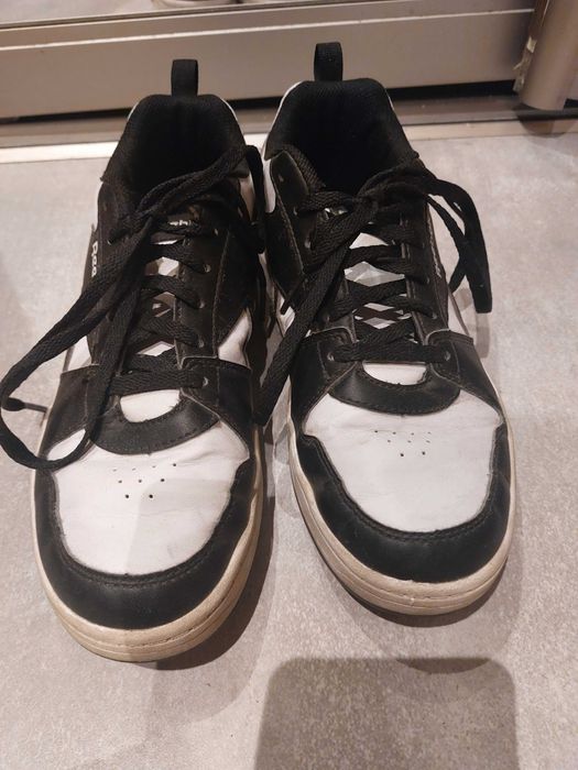 Chłopięce buty Reebook rozmiar 36,5