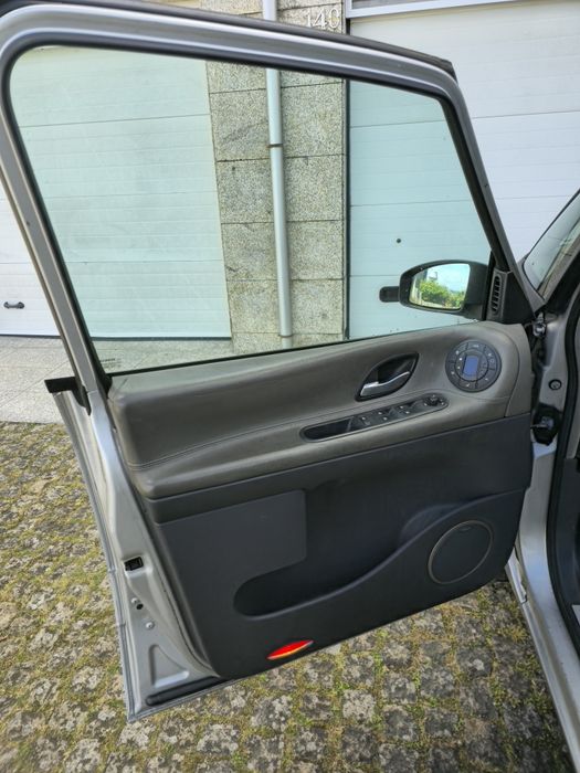 Renault Grand Espace 2.2 dCi Initiale Paris | 7 Lugares | Retoma