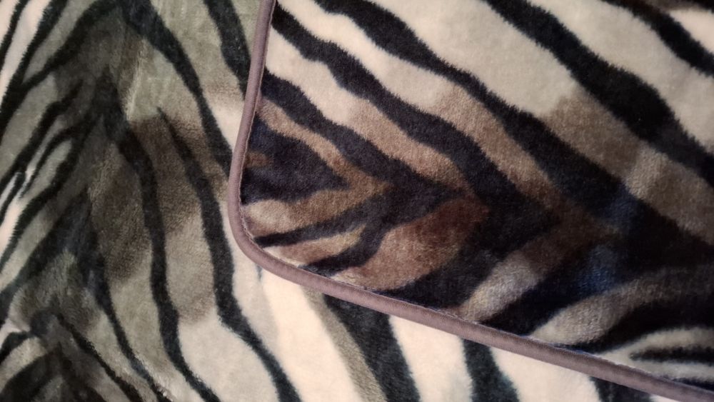 Cobertor animal print novo