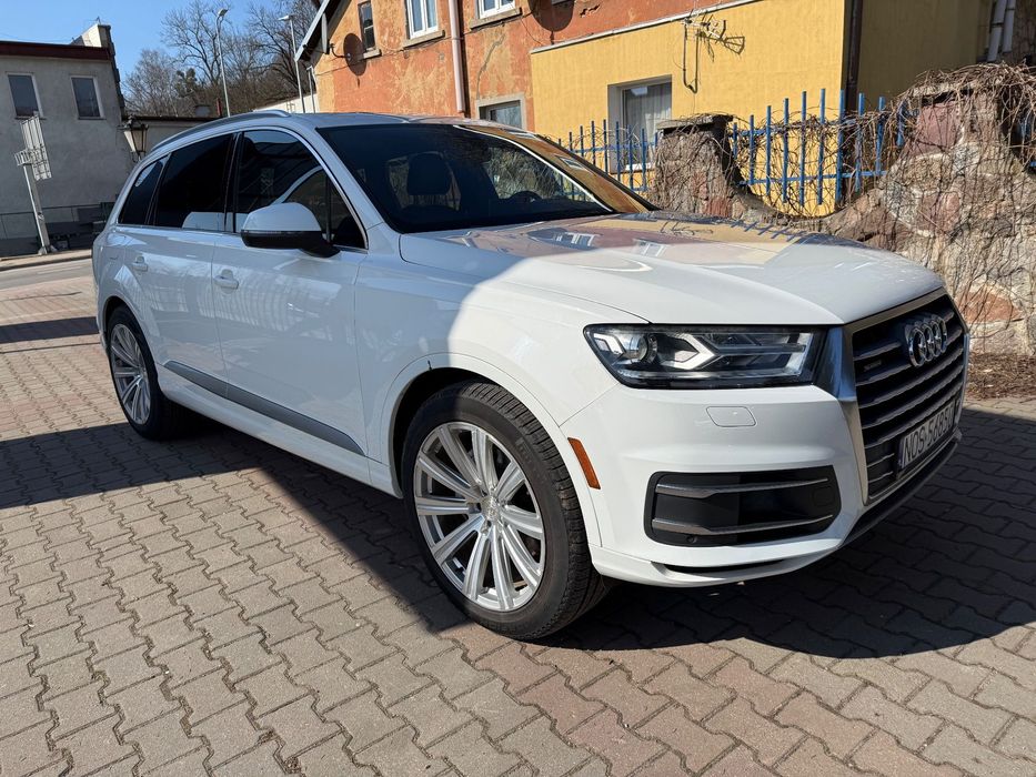 Audi Q7 Ślicznie Audi Q7 ! Serwisowy ! Dobrze wyposażony !