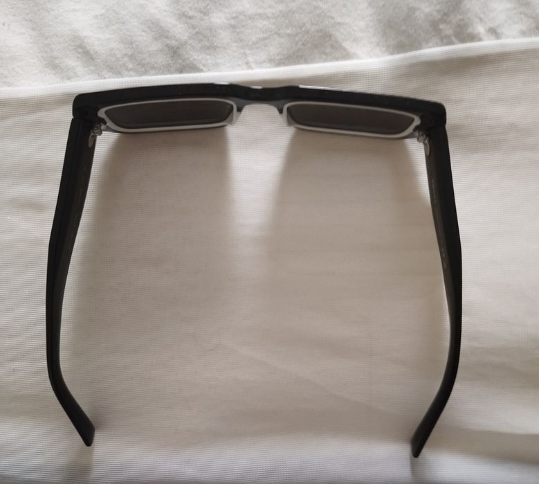 Óculos de sol Prada como novos