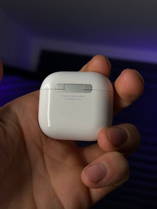 Продам навушники AirPods Pro