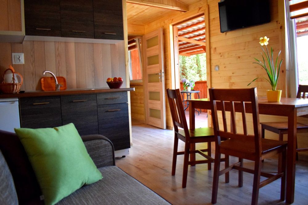 Domek 6 os. widok na jezioro, sauna, jacuzzi