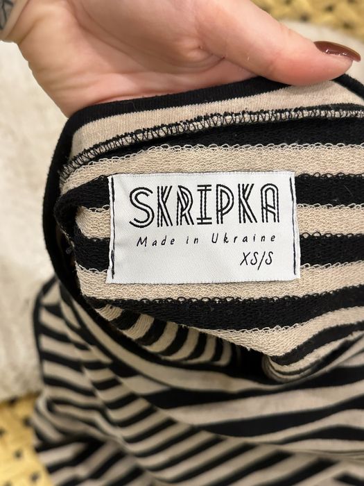 Лонгслів полосатий