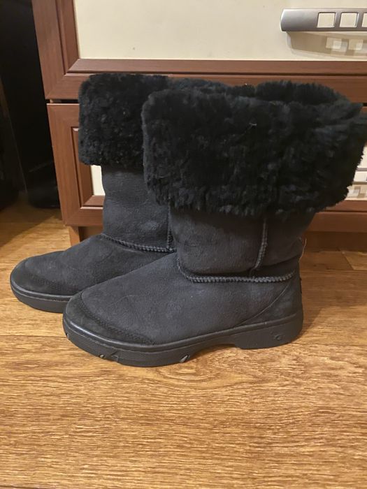 Замшеві чоботи ugg 38 р