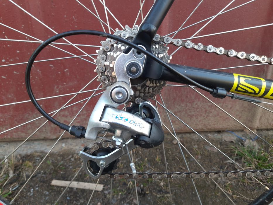 Продам велогонку scott