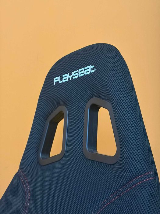 Moza R3 Bundle + Playseat Challenger – Setup completo pronto a usar