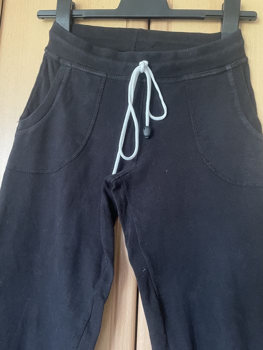 Czarne spodnie dresowe, bawełniane, XS