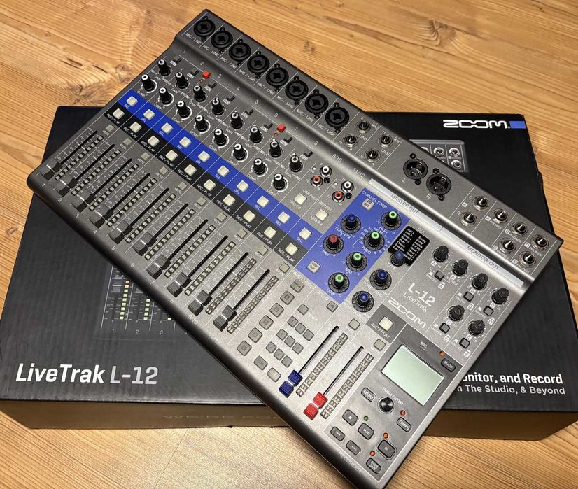 Zoom LiveTrak L-12 – cyfrowy mikser 12-kanałowy, audiointerface, rejestrator, stan dobry