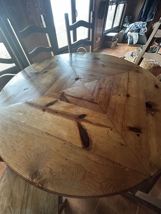 Mesa e cadeiras de madeira maciça mexicana