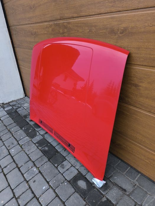 Maska pokrywa silnika VW Polo 86C 2F czerwona