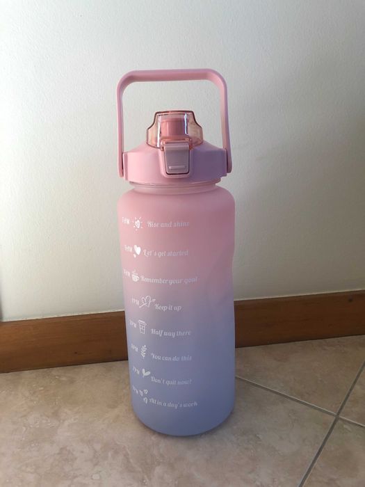 Garrafa motivacional nova
