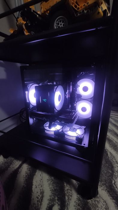 Продам ПК rtx 5070, b650, ryzen 7500f, 32gb ddr5 6000mhz.