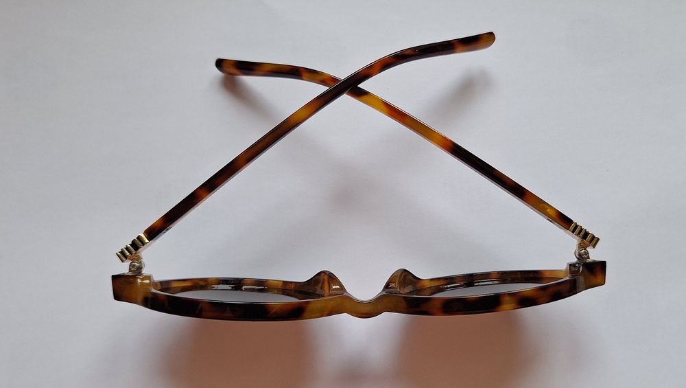 Сонцезахисні окуляри MIU MIU