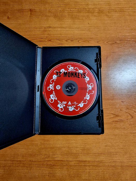 12 MACACOS (Terry Gilliam) Bruce Willis/Brad Pitt/Madeleine Stowe