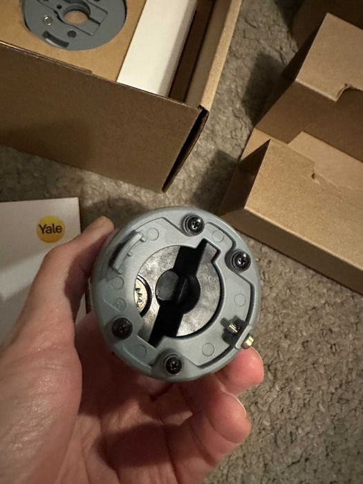 Inteligentny zamek do drzwi Yale Linus Smart Lock L2 Lite