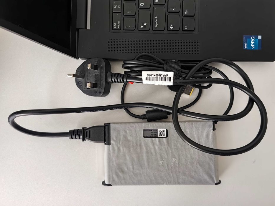Lenovo ThinkPad P1 Gen 6 - i7-13800H 32GB 1TB RTX A1000