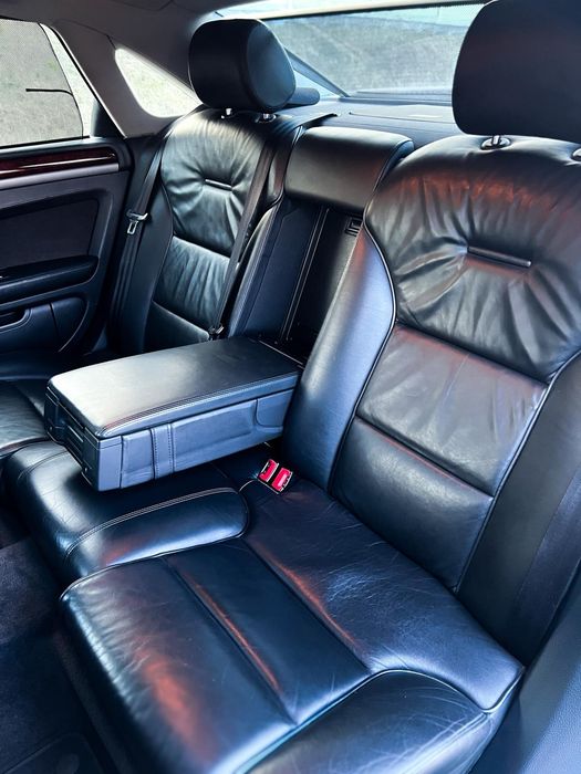 Audi A8 D3 3.0 TDI  Quatro