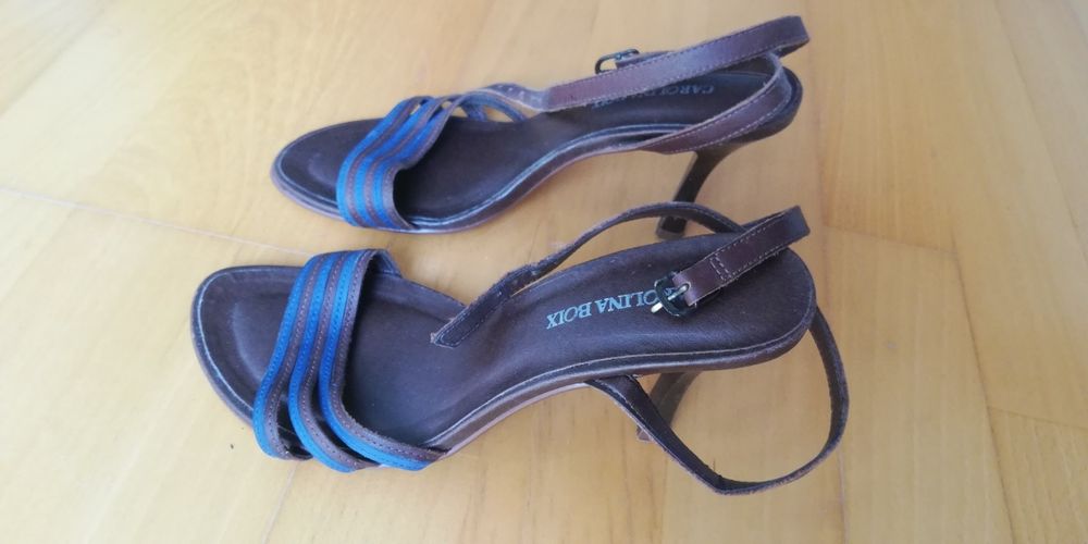 Sandália de tiras , salto alto, castanhas e azul, 38