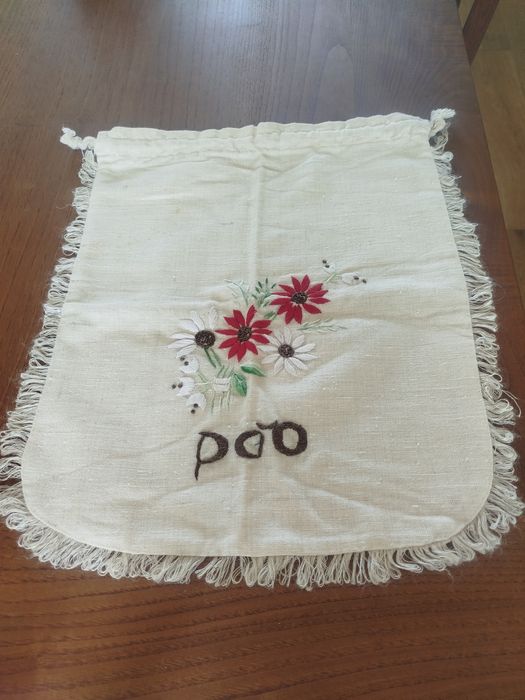 Saco de pão em linho.