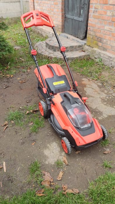 Акумуляторна газонокосарка Dnipro-M DLM 200 BC Dual