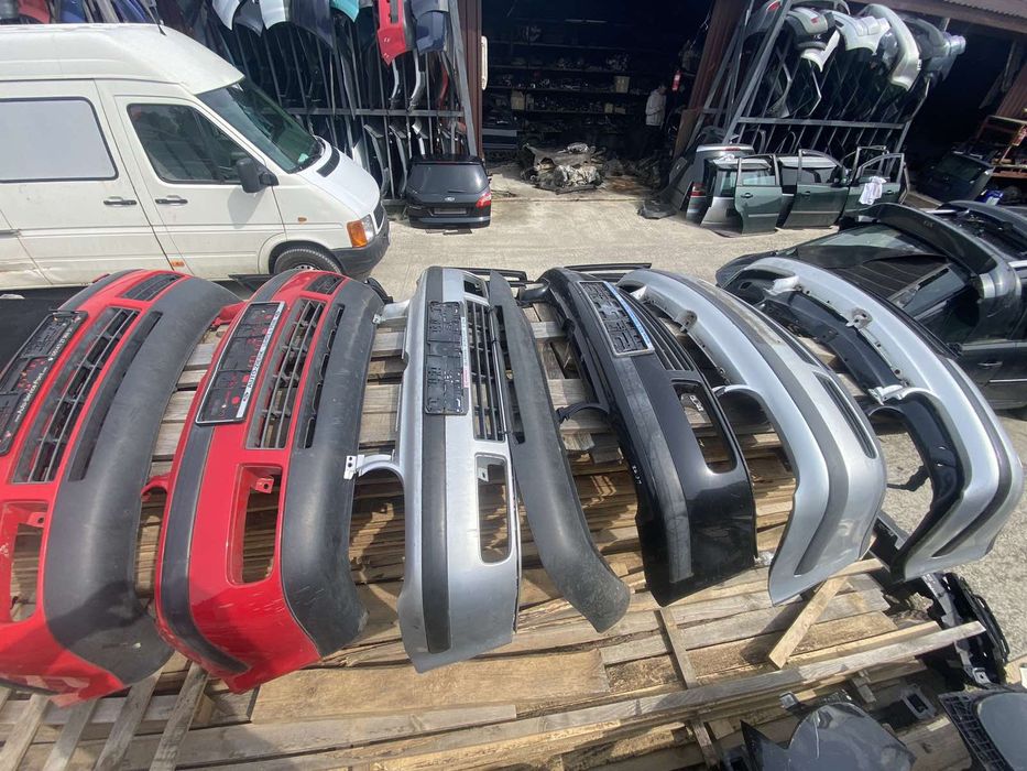 Бампер передній Фольксваген Гольф 4