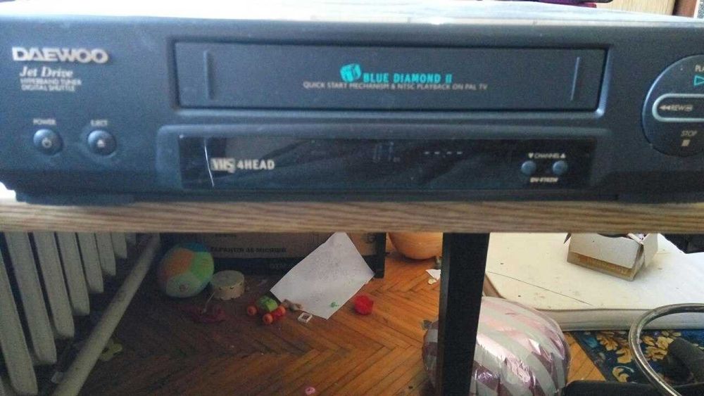 Видеомагнитофон Daewoo DV-F702W