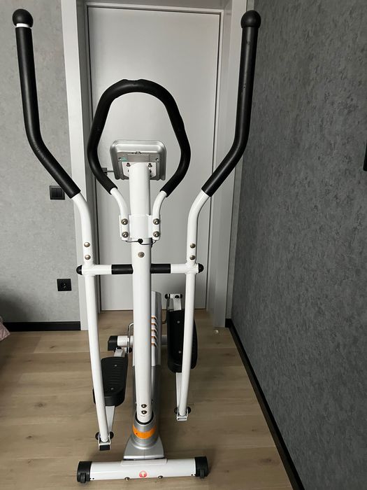 Орбітрек FitLogic