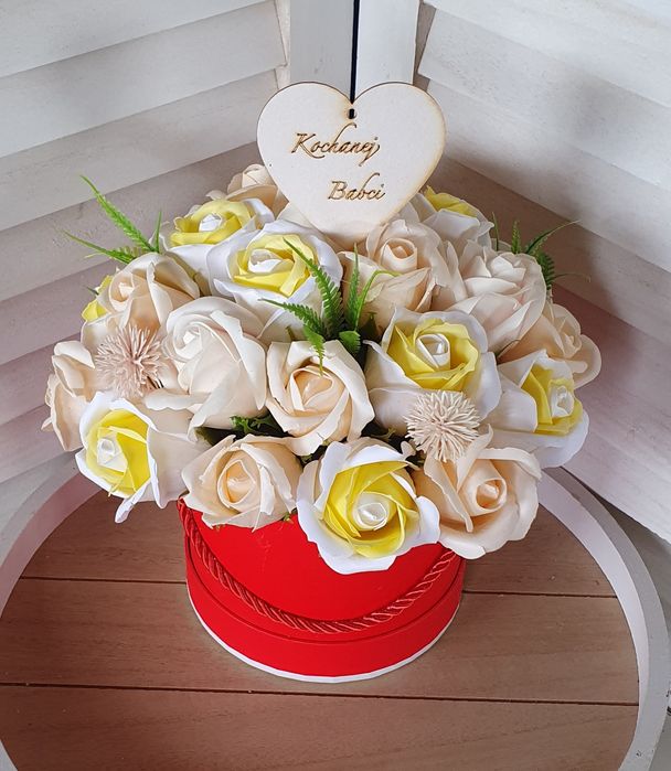 Flower box róże mydlane Kochanej Babci