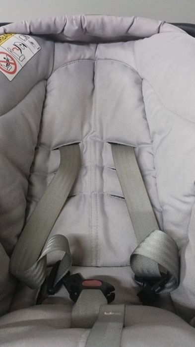 Ovo  de Bebé de transporte Chicco carregue nas imagens