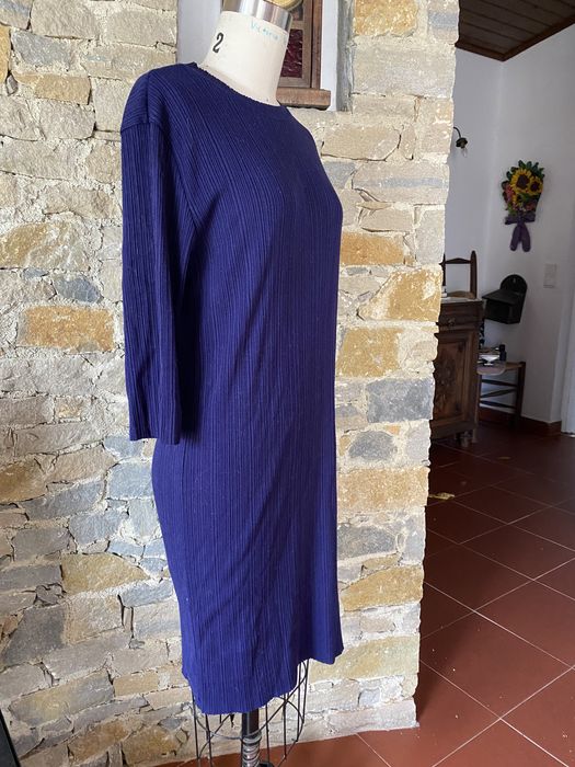 Elegant Navy Blue Pleated Dress