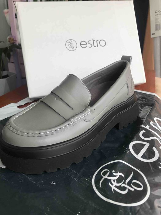 Туфлі (лофери). Estro