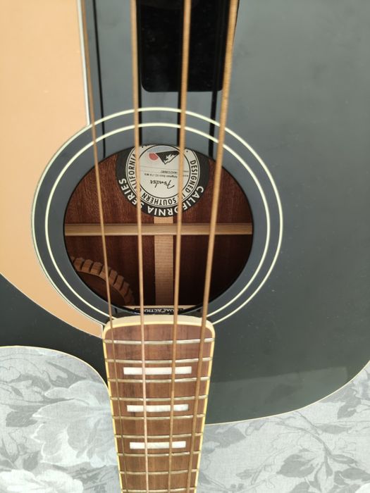 Fender Kingman Bass – Baixo Acústico/Eletroacústico