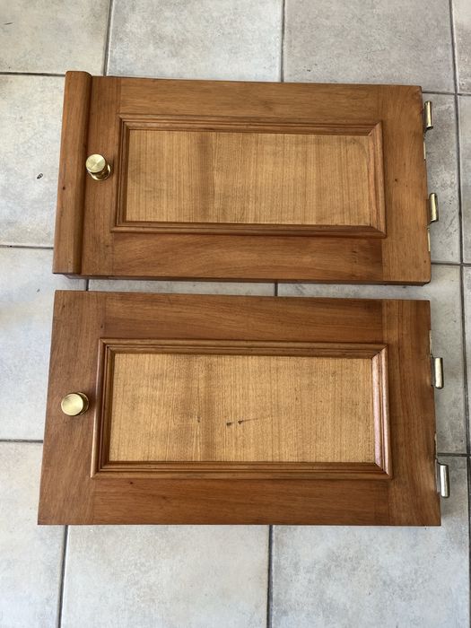 Portas armário em madeira