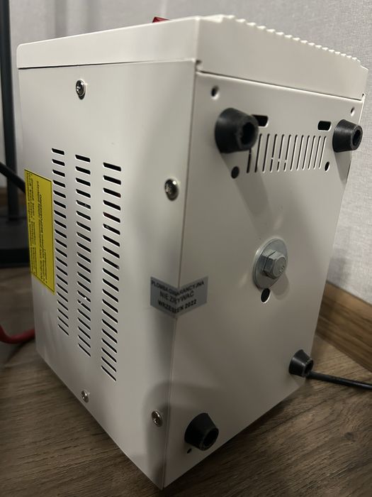 Джерело безперебійного живлення Volt Polska SINUS PRO500E + акумулятор