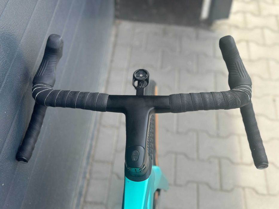 Rower gravelowy Bianchi Impulso RC rozmiar M GRX di2