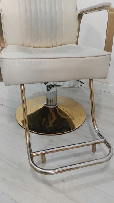 Cadeira cabeleireiro dourada