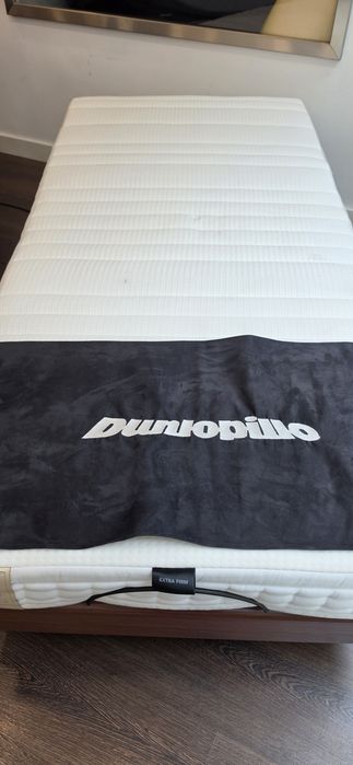 Dois colchões marca DUNIOPILLO para estrado articulado ou fixo