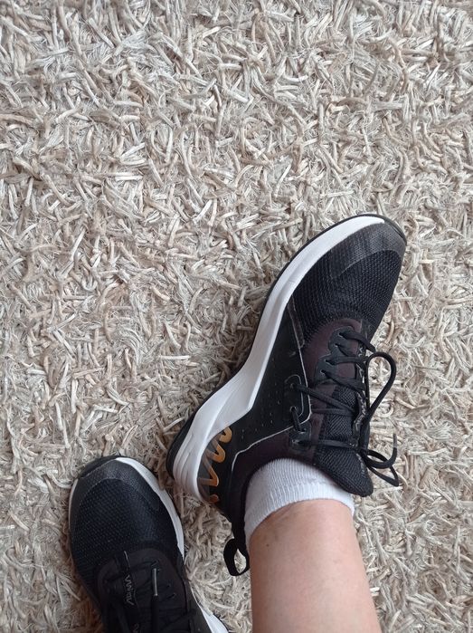 Оригинальные кроссовки NIKE